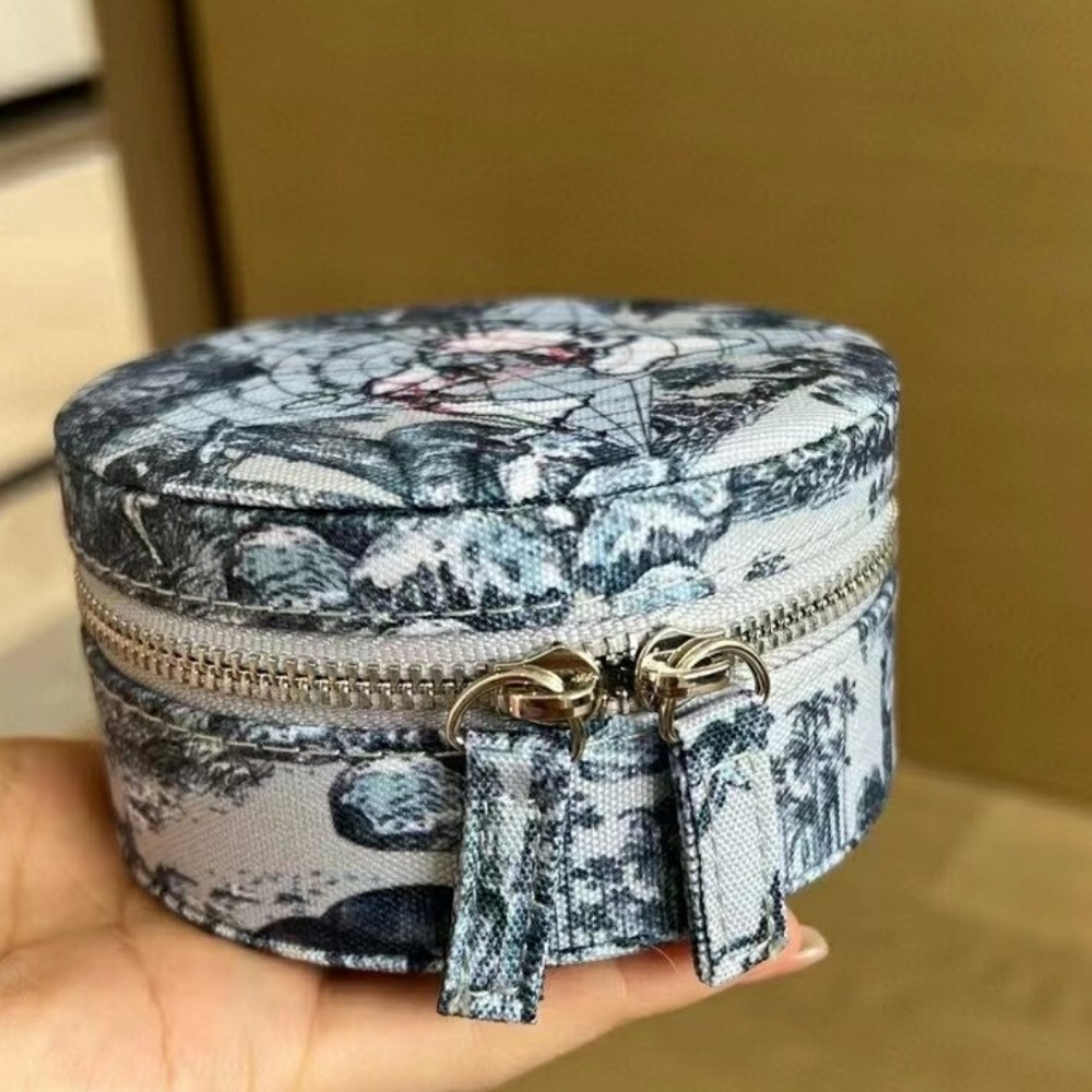 DIOR BEAUTE “Around the world” Jewlery Box